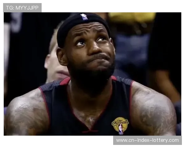 波什回忆詹姆斯离开热火,官宣前十分钟短信告知决定